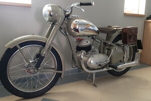 Jawa 350 Pérák po kompletní renovaci 2