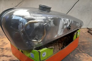 Nádrž NSU před měděním