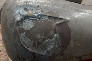 Nádrž NSU před opravou